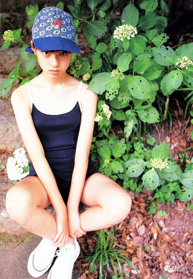 留园网 13 岁拍大尺度写真的她 被称为神话少女 6park Com