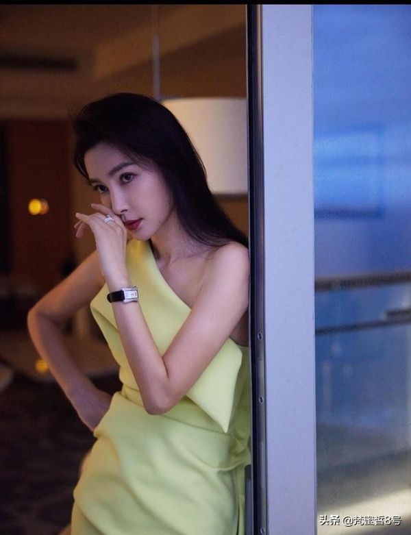 6park Com 47岁李冰冰近照曝光 瘦成闪电不减妩媚霸气 与小男友感情很好 6park Com 47岁李冰冰近照曝光 瘦成闪电不减妩媚霸气 与小男友感情很好